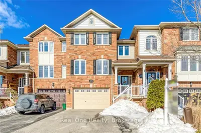 3151 HIGHBOURNE Crescent, Oakville, ON L6M 5H3
