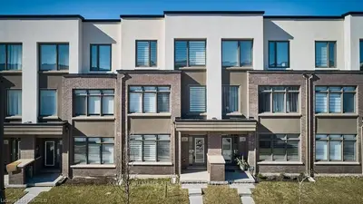 3138 MINTWOOD Circle, Oakville, ON L6H 0P2