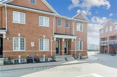 29 BRICKWORKS Lane BL29, Toronto W02, ON M6N 5H7