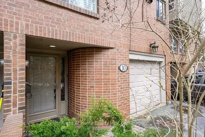1250 MARLBOROUGH Court 10, Oakville, ON L6H 2W7