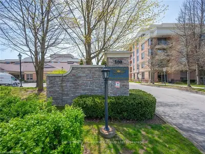 100 BURLOAK Drive 1112, Burlington, ON L7L 6P6