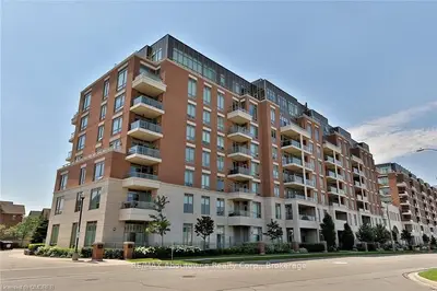 2470 Prince Michael Drive 416, Oakville, ON L6H 0G9
