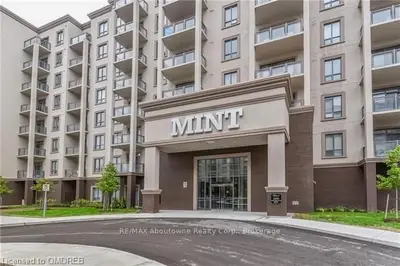 2490 OLD BRONTE Road 515, Oakville, ON L6M 4J2