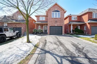 2148 BLUE RIDGE Lane, Oakville, ON L6M 3N6