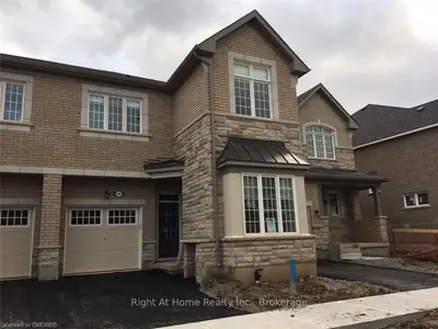 162 BEAVERRIDGE Avenue, Oakville, ON L6H 0M6