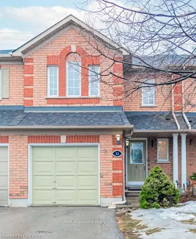 2871 DARIEN Road 33, Burlington, ON L7M 4R6