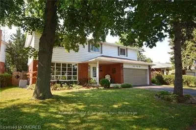 1168 Queens Avenue, Oakville, On L6h 2b5