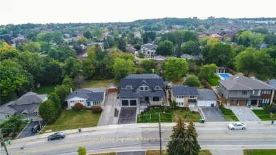 34 Joymar Drive, Mississauga, ON L5M 1E9