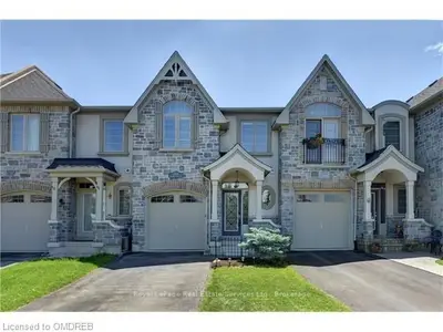 2314 Whistling Springs Crescent, Oakville, ON L6M 0C3
