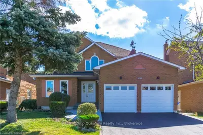 1642 Bristol Road W, Mississauga, ON L5M 4B4