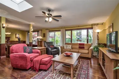 460 Fourth Line, Oakville, ON L6L 5A4
