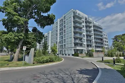 3500 Lakeshore Road W 528, Oakville, ON L6L 0B4