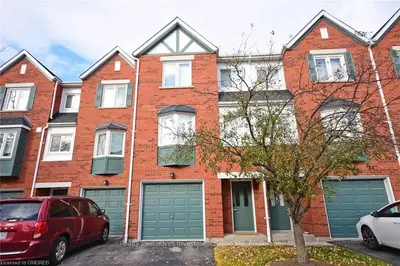 2300 BRAYS Lane 58, Oakville, ON L6M 3J9