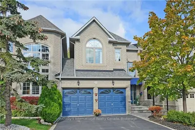 2152 PINEVALLEY Crescent, Oakville, ON L6H 6L7