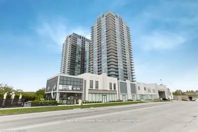 88 Park Lawn Road 3003, Toronto W07, ON M8Y 0B5