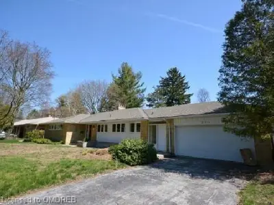 271 woodland Drive, Oakville, ON L6J 4W6