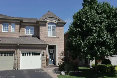 234 TAWNY Crescent, Oakville, ON L6L 6T7