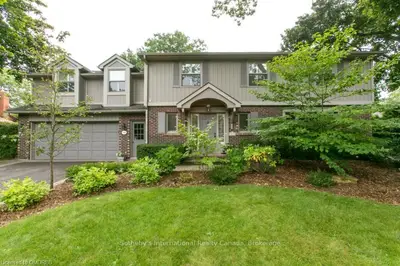 514 Anthony Drive, Oakville, ON L6J 2K5
