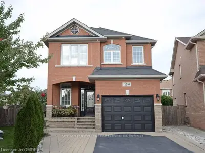2391 Hilda Drive, Oakville, ON L6H 7N5