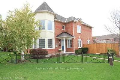 2185 Overfield Road, Oakville, ON L6M 3T1