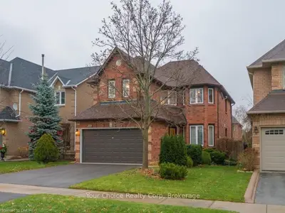 2273 BRAYS Lane, Oakville, ON L6M 3J5