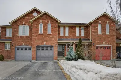 1472 Pinecliff Road, Oakville, ON L6M 4N8
