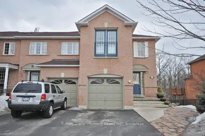 349 RAVINEVIEW Way, Oakville, ON L6H 6S5