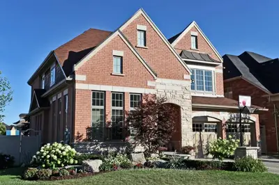 2370 Rock Point Drive, Oakville, ON L6H 7V3