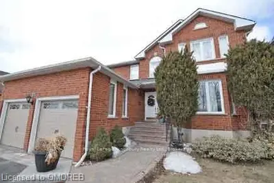 73 MILBOURNE Crescent, Oakville, ON L6H 4C1