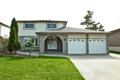 474 TIPPERTON Crescent, Oakville, ON L6L 5C9