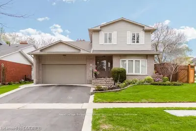 562 Belvenia Road, Burlington, ON L7L 5N3