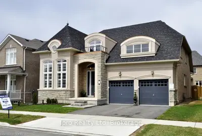 549 Daniel Clarke Way, Oakville, ON L6M 0N9
