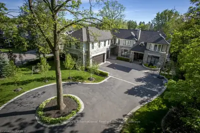 155 Chartwell Road, Oakville, On L6j 3z7
