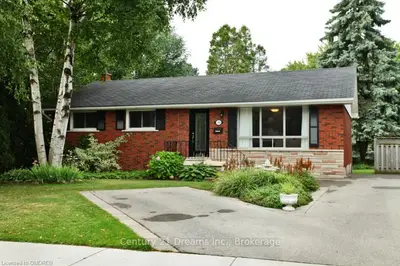 310 Beaver Street, Burlington, ON L7R 3G3