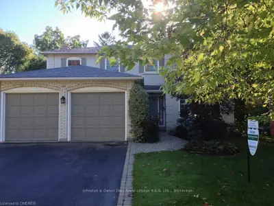 189 Weldon Avenue, Oakville, ON L6K 2H9
