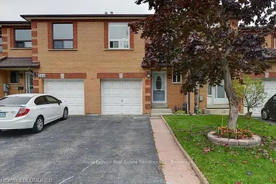 520 Steddick Court, Mississauga, ON L5R 3T1