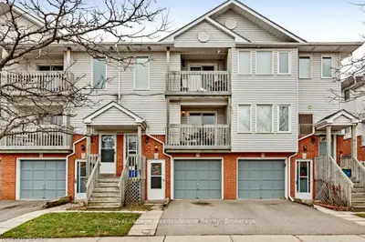 56 Stewart MacLaren Road, Halton Hills, ON L7G 5L9