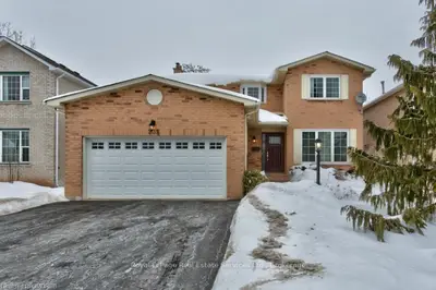235 River Oaks Boulevard W, Oakville, ON L6H 3V2