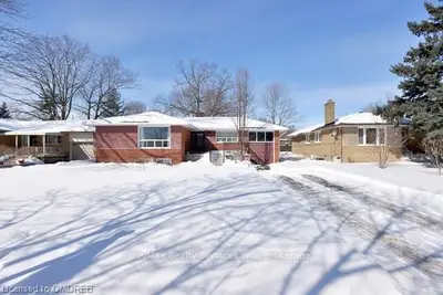 19 Forster Park Drive, Oakville, ON L6K 1Y5