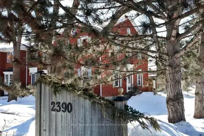 2390 WOODWARD Avenue 1, Burlington, ON L7R 1T9
