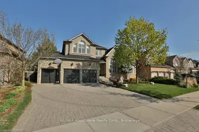 1239 GLENASHTON Drive, Oakville, ON L6H 5M3