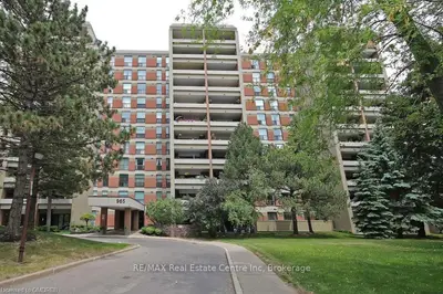 965 INVERHOUSE Drive 601, Mississauga, ON L5J 4B4