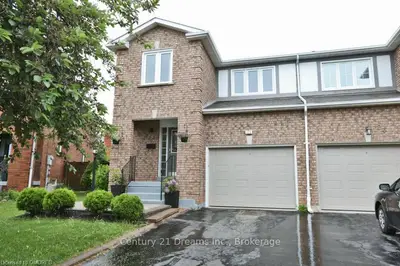 125 Hopewell Road, Oakville, ON L6H 5Z1