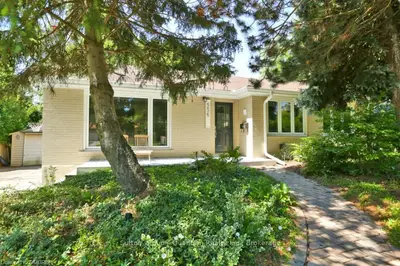 556 Weir Avenue, Oakville, On L6l 4x4