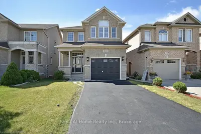 2424 Hilda Drive, Oakville, ON L6H 7N3