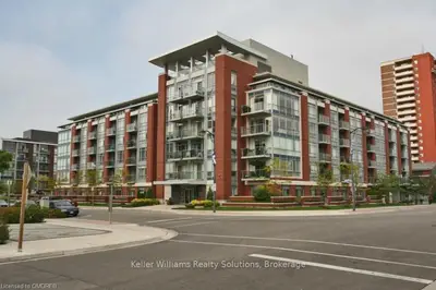 80 Port Street E 105, Mississauga, ON L5G 4V6
