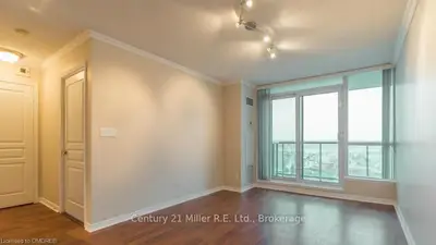 4879 Kimbermount Avenue 901, Mississauga, ON L5M 4J4