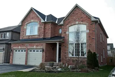 2204 COLONEL WILLIAM Parkway, Oakville, ON L6M 0B6