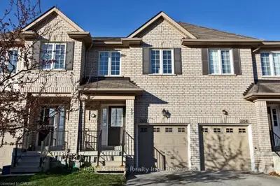 2162 Oakpoint Rd Road, Oakville, ON L6M 3N4