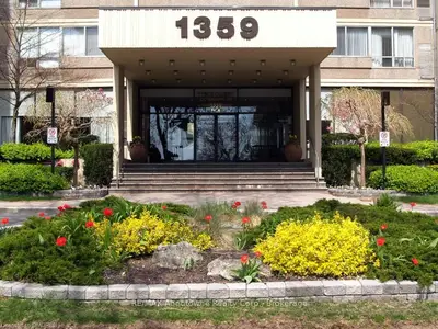1359 White Oaks Boulevard 410, Oakville, ON L6H 2R8